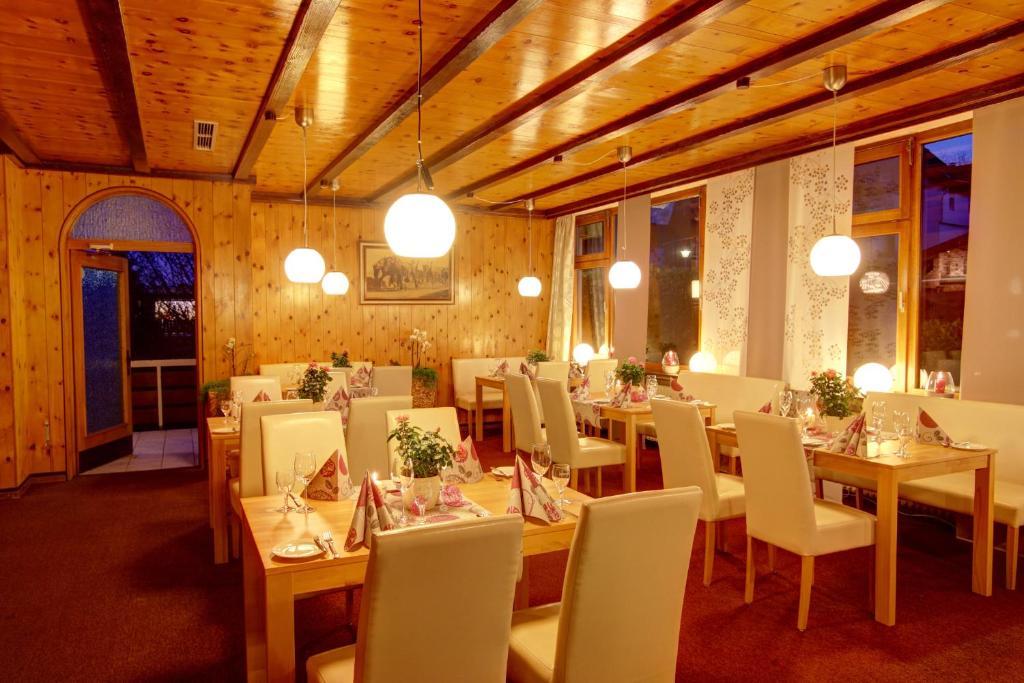 Hotel-Restaurant Sonnenhof Veitsrodt Екстер'єр фото