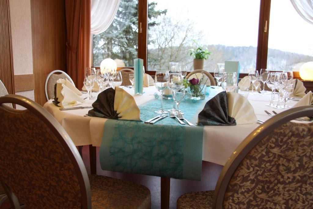 Hotel-Restaurant Sonnenhof Veitsrodt Екстер'єр фото